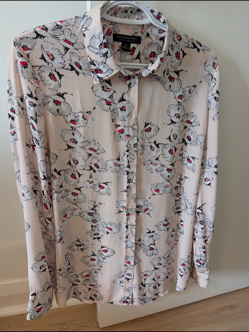 Banana Republic Light Pink Floral Button-Up Blouse with Red Accents